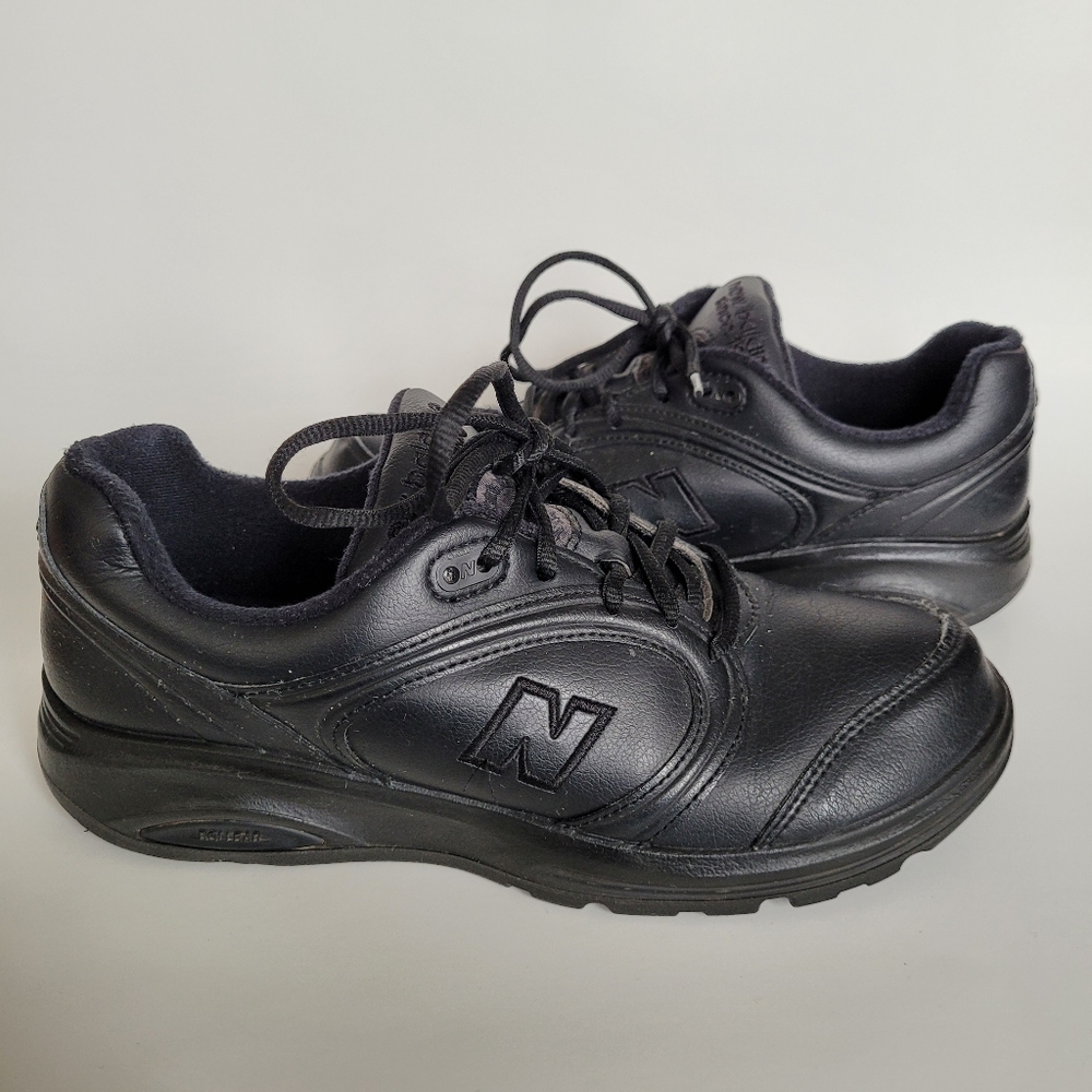 New Balance Women's 812 Rollbar Walking Shoes